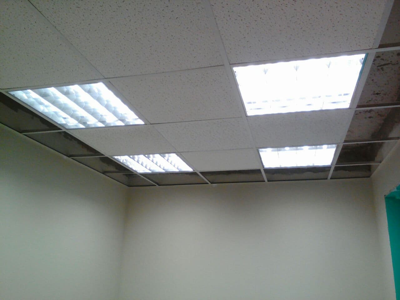 Электрификация в Перми - Розетки и освещение в кабинете 12 кв м